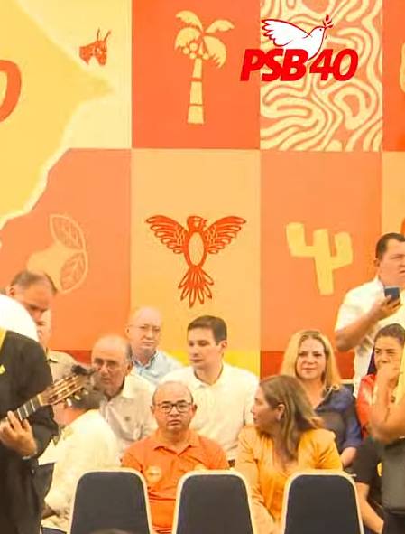 Luizianne marca presença em evento de filiação de Cid Gomes ao PSB