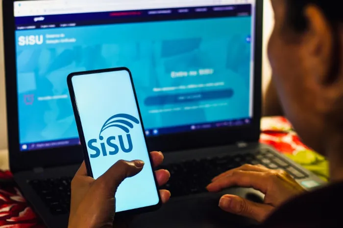 União Nacional dos Estudantes quer parar o Sisu após MEC confirmar falha