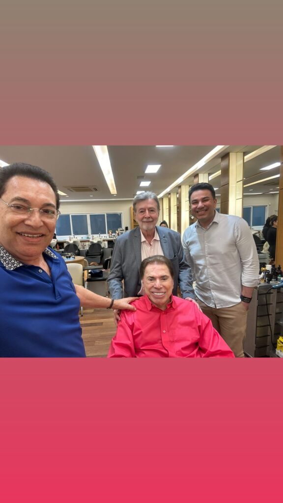 Aos 93 anos, Silvio Santos é filmado mudando o visual em visita a salão de beleza