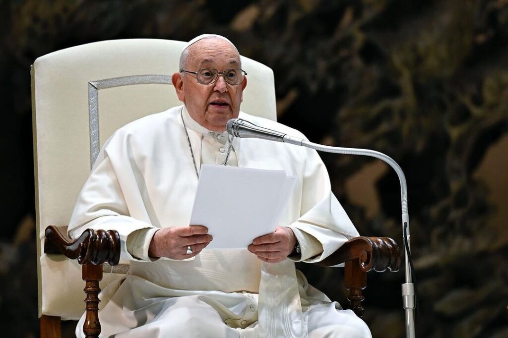 Papa Francisco vai estar na Vigília Pascal, confirma Vaticano