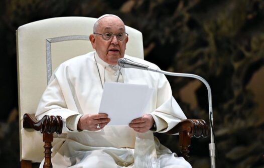 Papa Francisco vai estar na Vigília Pascal, confirma Vaticano