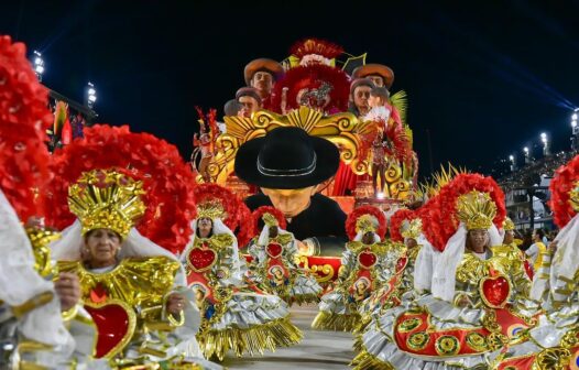 Com enredo sobre Padre Cícero, Unidos de Padre Miguel vence carnaval carioca