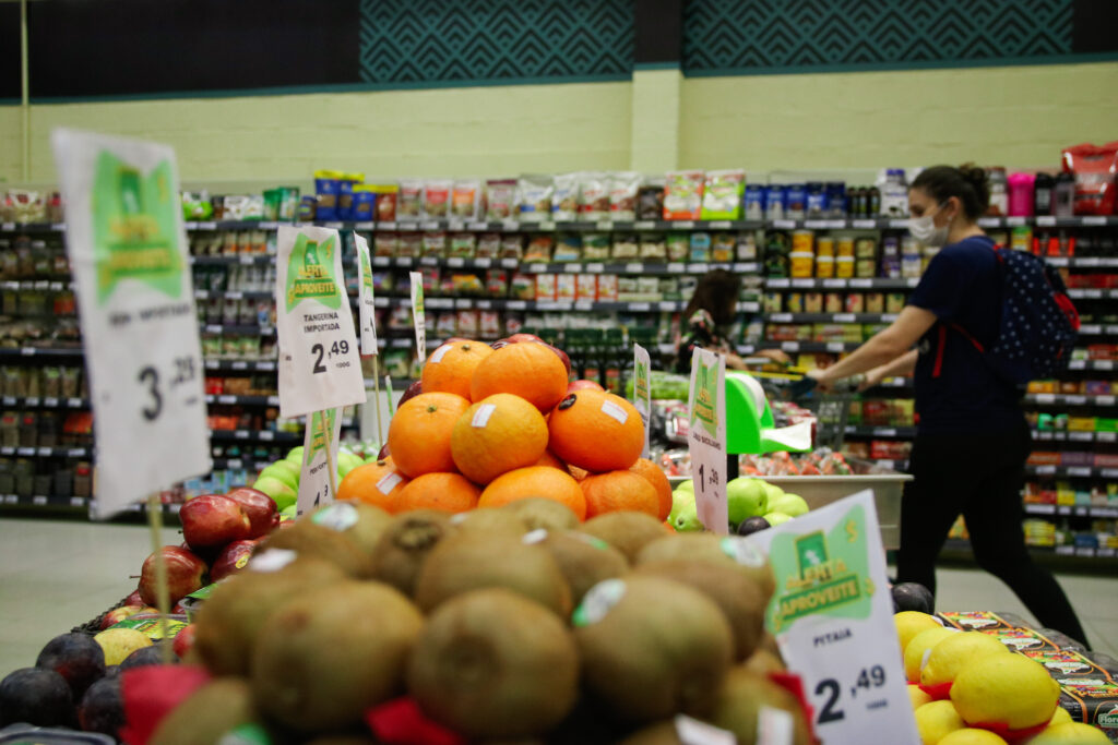 Supermercados de Fortaleza: Barra do Ceará, Carlito Pamplona e Vila Velha apresentam os menores preços