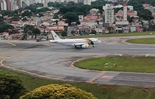 Decolagem de avião em que estava Lula é interrompida em Congonhas