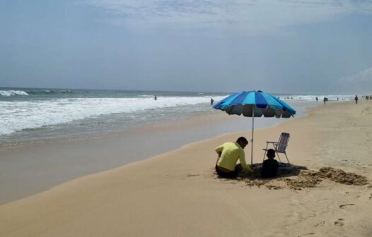 Fortaleza tem 21 praias próprias para banho neste fim de semana; saiba quais