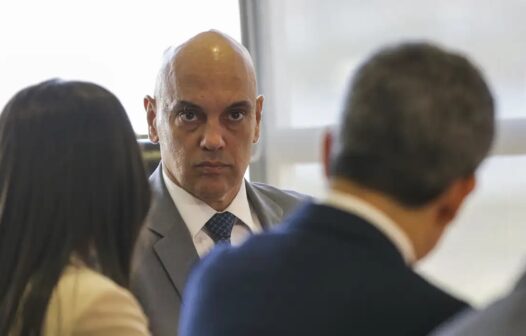 Bolsonaro volta a pedir afastamento de Moraes de inquérito sobre golpe