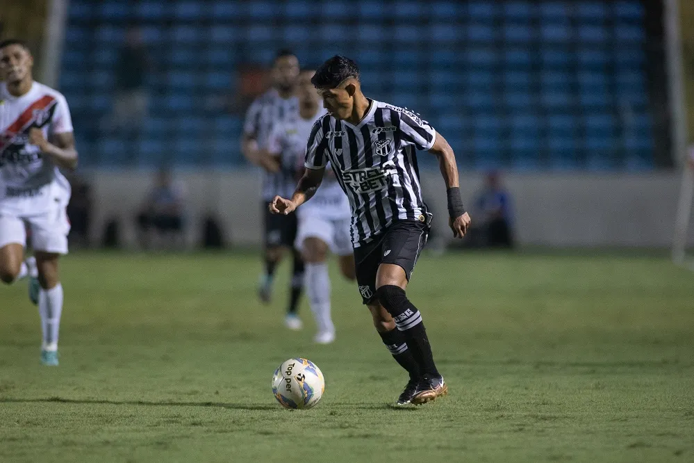 Ceará e Ferroviário voltam a se enfrentar e decidem vaga na final do Cearense