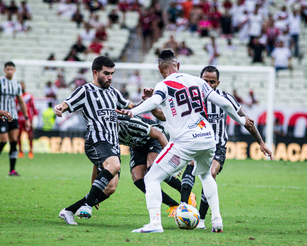 Ceará empata com o Ferroviário e é o primeiro finalista do Campeonato Cearense