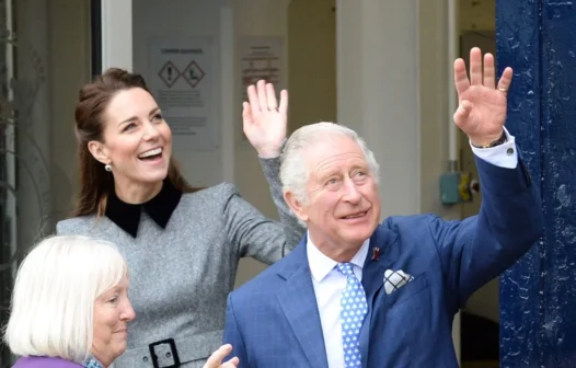 Rei Charles e Kate Middleton descobrirem câncer quase na mesma época