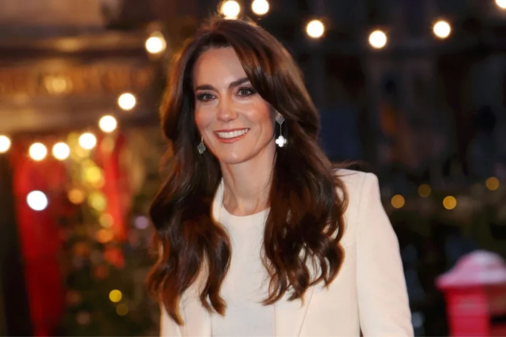 Kate Middleton diz que concluiu quimioterapia e retornará a funções públicas