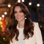 Kate Middleton diz que concluiu quimioterapia e retornará a funções públicas