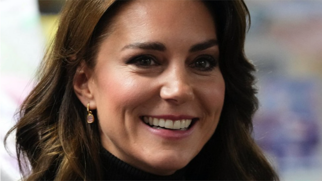 Kate Middleton doou cabelos para perucas de crianças com câncer