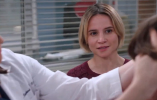 Bianca Comparato celebra participação em Grey´s Anatomy