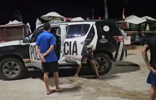 Policial que atirou contra dono de barraca na Praia de Iracema alega que disparo foi acidental