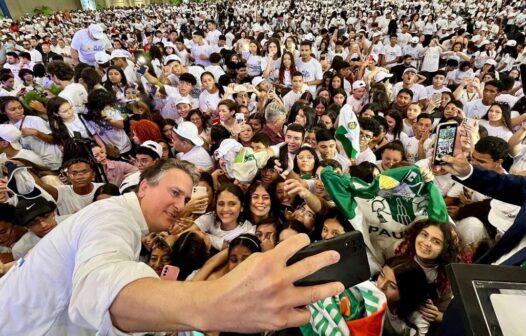 Programa Pé-de-Meia beneficiará mais de 185 mil estudantes no Ceará