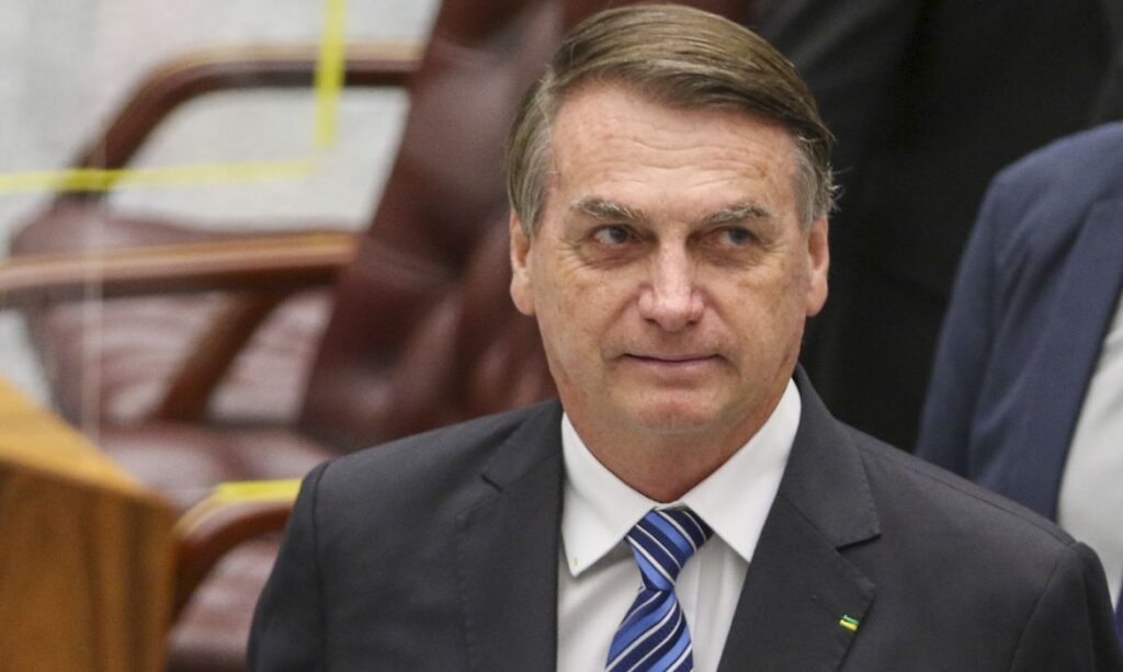 Bolsonaro deve ter alta nesta sexta-feira (17) após 13 dias internado com erisipela