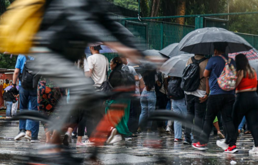 Frente fria deve provocar temporais no Sudeste; entenda previsão do tempo