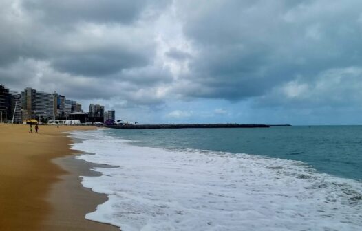 Fortaleza tem apenas seis praias próprias para banho neste fim de semana