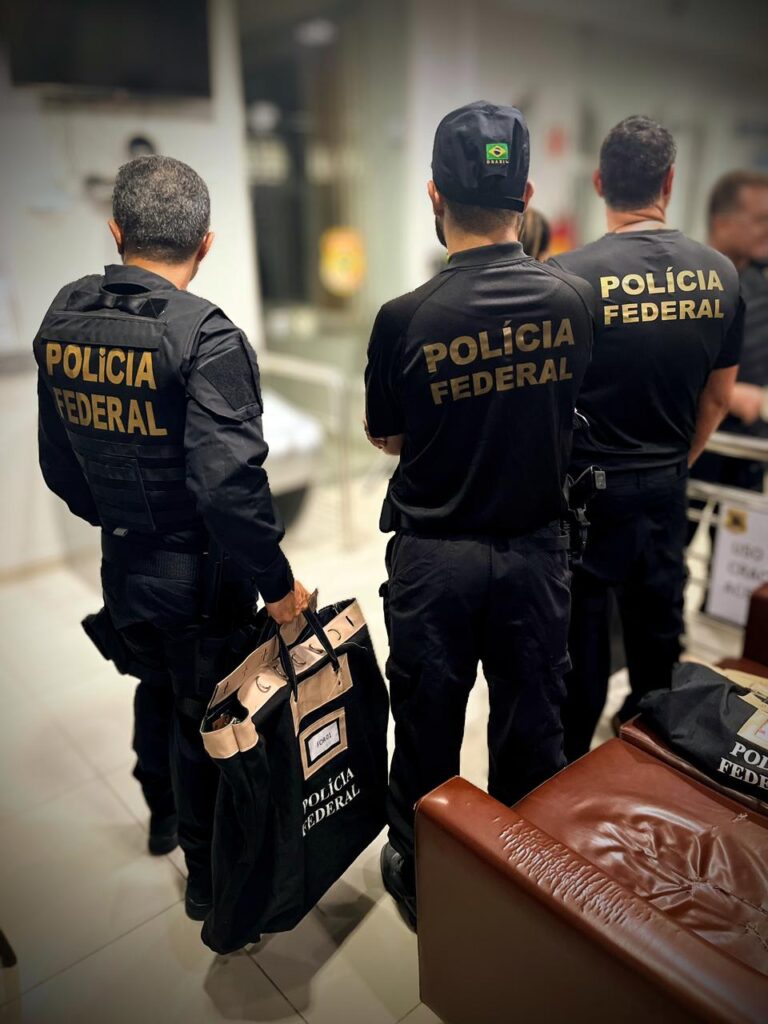 Polícia Federal desarticula esquema de tráfico internacional no Porto do Pecém, no Ceará