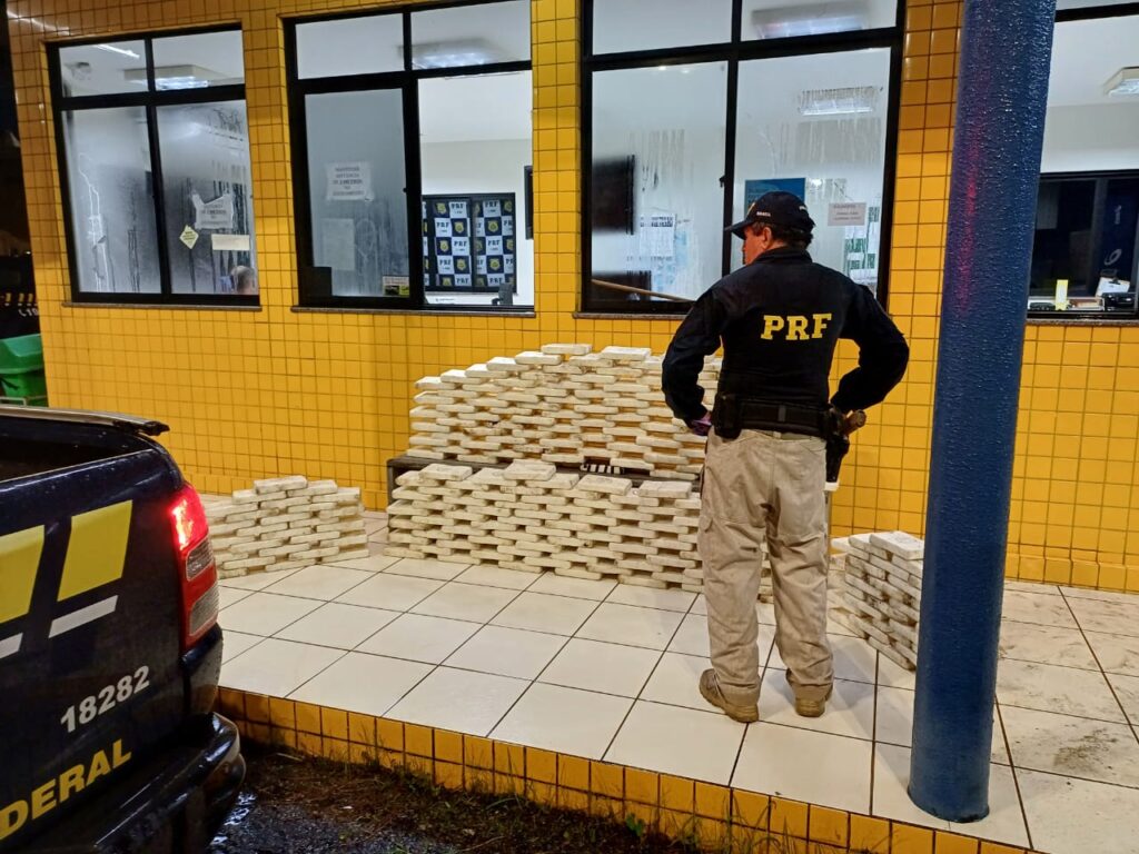 Polícia prende quadrilha que levava 248,4 kg de cocaína para Fortaleza