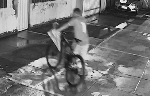 Homens invadem condomínio residencial e furtam sete bicicletas em Fortaleza