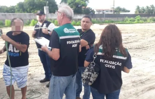 Agefis apreende cerca de mil litros de lixo durante operação contra descarte irregular em Fortaleza