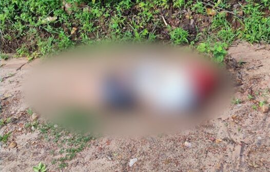 Mulher de 21 anos é encontrada morta, amarrada e com tiros na cabeça