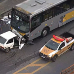 Acidente: colisão entre ônibus e carro deixa três mortos em São Paulo