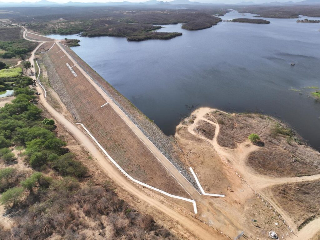 Com 72 açudes sangrando até o fim de abril, Ceará tem o maior aporte hídrico desde 2009