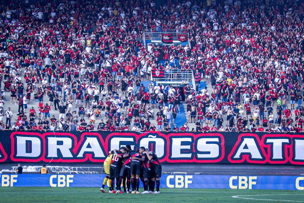 Atlético-GO x Flamengo: árbitro alega que foi xingado por mascote do Dragão