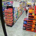 Bandidos se passam por clientes e furtam produtos em supermercado no bairro Antônio Bezerra