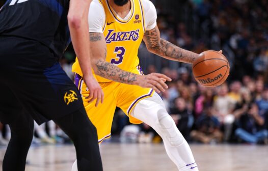 Com Jokic brilha e Murray, Nuggets amplia vantagem sobre Lakers nos playoffs