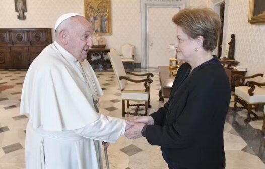 Papa Francisco recebe ex-presidente Dilma Rousseff no Vaticano