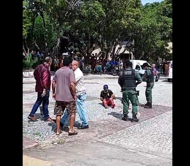 Tiroteio no Mercado São Sebastião: homem é preso após ameaçar policiais no Centro de Fortaleza