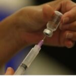 Vacina da dengue: com doses perto do vencimento, Ministério da Saúde amplia imunização