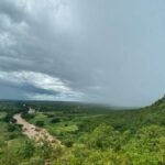 Inmet emite aviso de chuvas intensas com perigo potencial para 84 cidades do Ceará