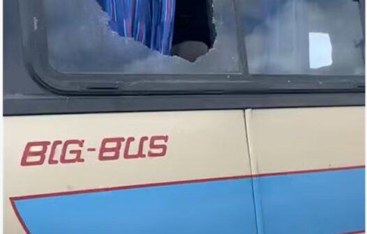 Ônibus com torcida do Sousa é atacado por trezeanos na BR-230, na Paraíba