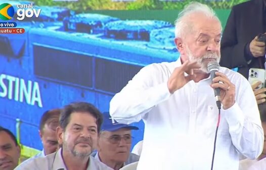 Cid Gomes participa de evento com Lula no Ceará