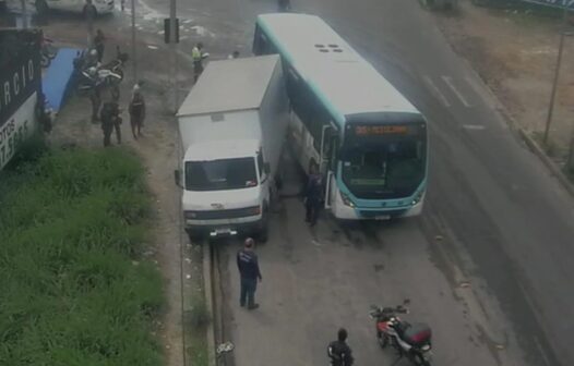 Caminhão atropela e mata ciclista antes de colisão contra ônibus em Fortaleza