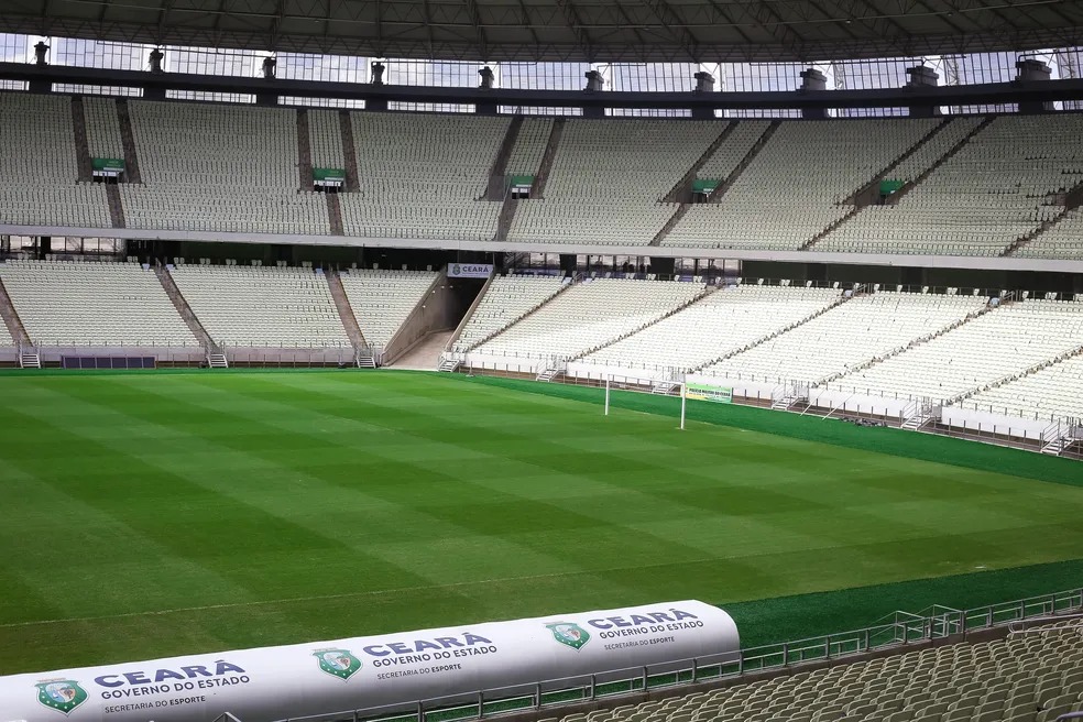 Gramado da Arena Castelão passa por manutenção durante a pausa da Data Fifa