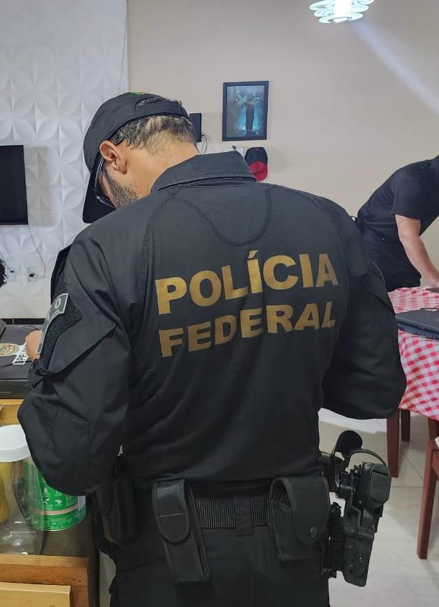 Polícia Federal deflagra operação contra pornografia infantil no interior do Ceará