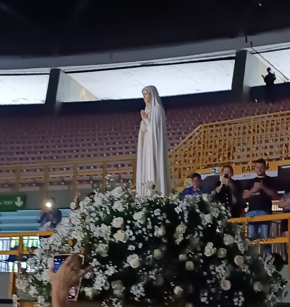 Imagem peregrina de Nossa Senhora de Fátima volta ao Ceará após 70 anos