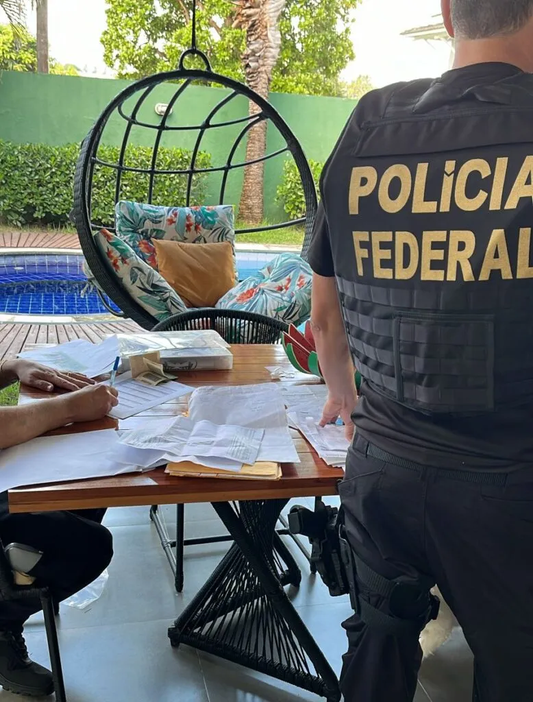 Polícia Federal prende em imóvel de luxo homem que invadiu sistemas digitais do governo