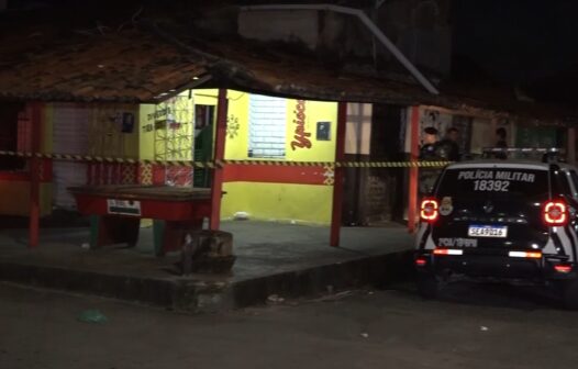 Homem é assassinado a tiros em bar no bairro Dom Lustosa, em Fortaleza