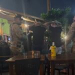 Vídeo: traficante do Maranhão foragido no Ceará é preso em restaurante de Fortaleza