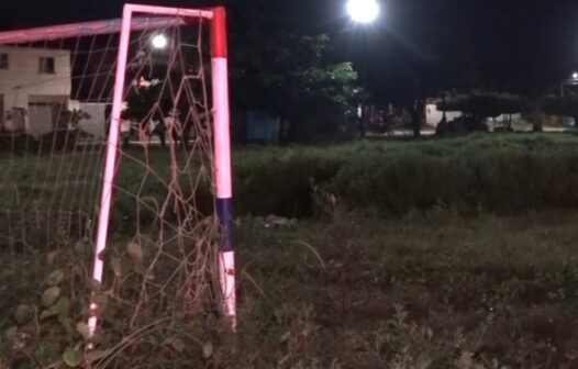 Policial penal e filho são baleados ao sair de campo de futebol em Fortaleza