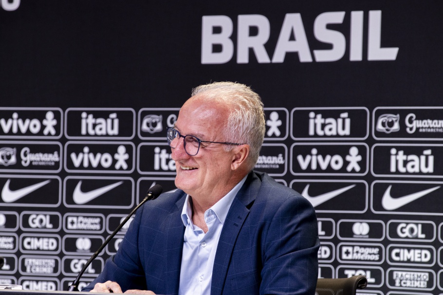 Dorival convoca para amistosos pré-Copa América na sexta; seleção fará aclimatização em Orlando