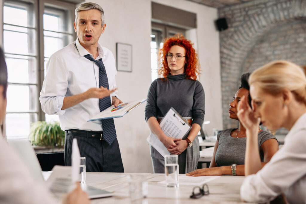 O impacto da liderança tóxica nas organizações