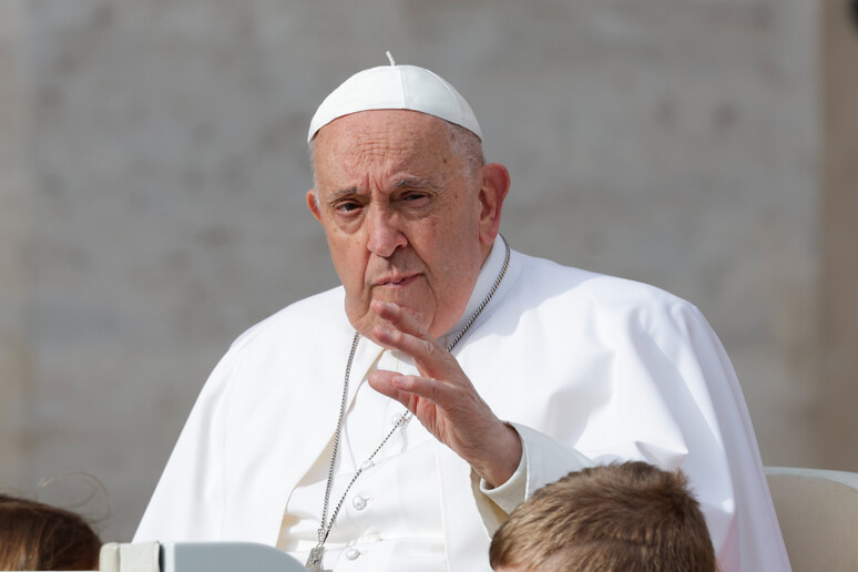Papa Francisco doa 100 mil euros para vítimas das chuvas no Rio Grande do Sul