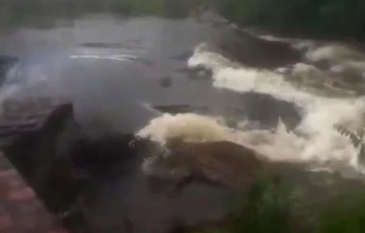 Nível da água sobe e causa rompimento de barragem na Grande Fortaleza